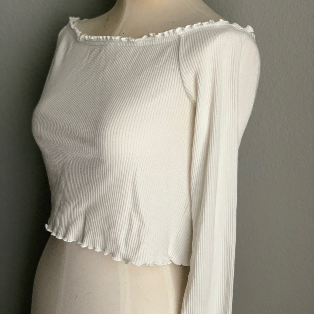 Off the shoulder white long sleeve
